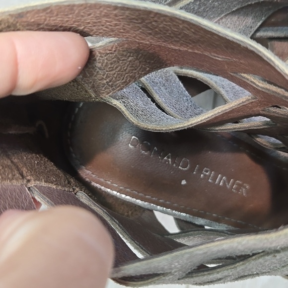 Donald J. Pliner Women Metallic Leather Zip Back Heeled Boots Shoes Sz 7.5M - Picture 4 of 11